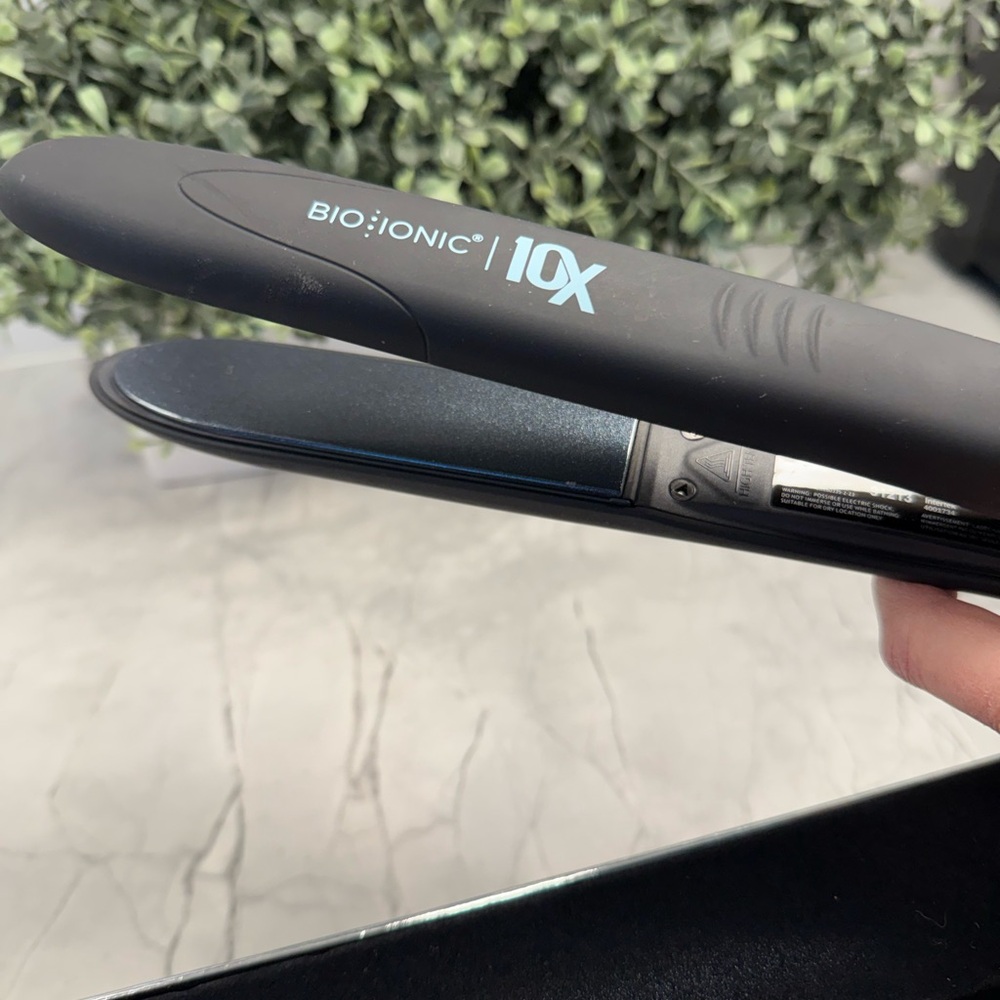 Bio ionic 10x pro styling iron 1”. Used twice. EUC - Picture 5 of 10